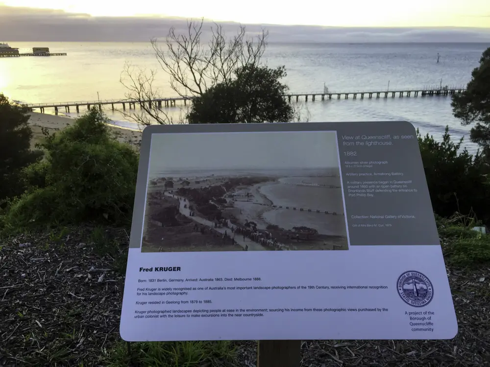 Soula Queenscliff, art walk