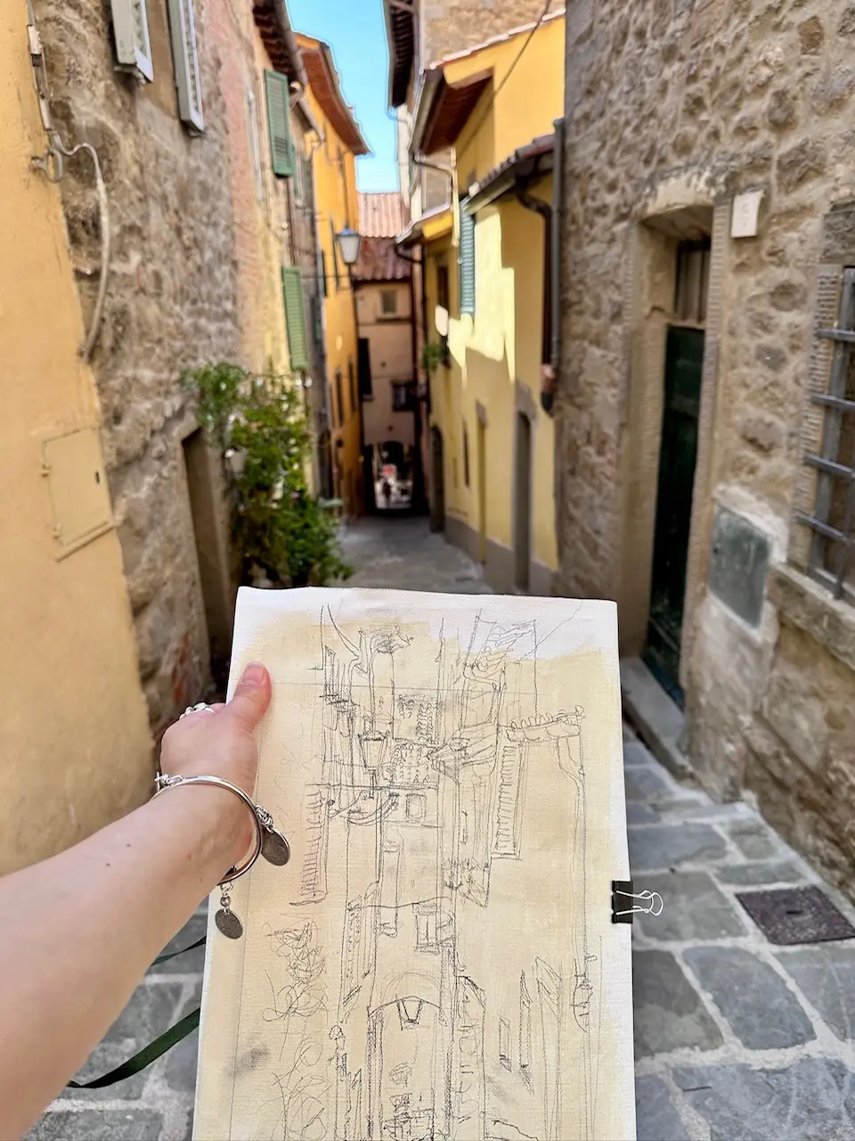 Soula’s sketch of a Cortona ‘Vicolo’ (street)